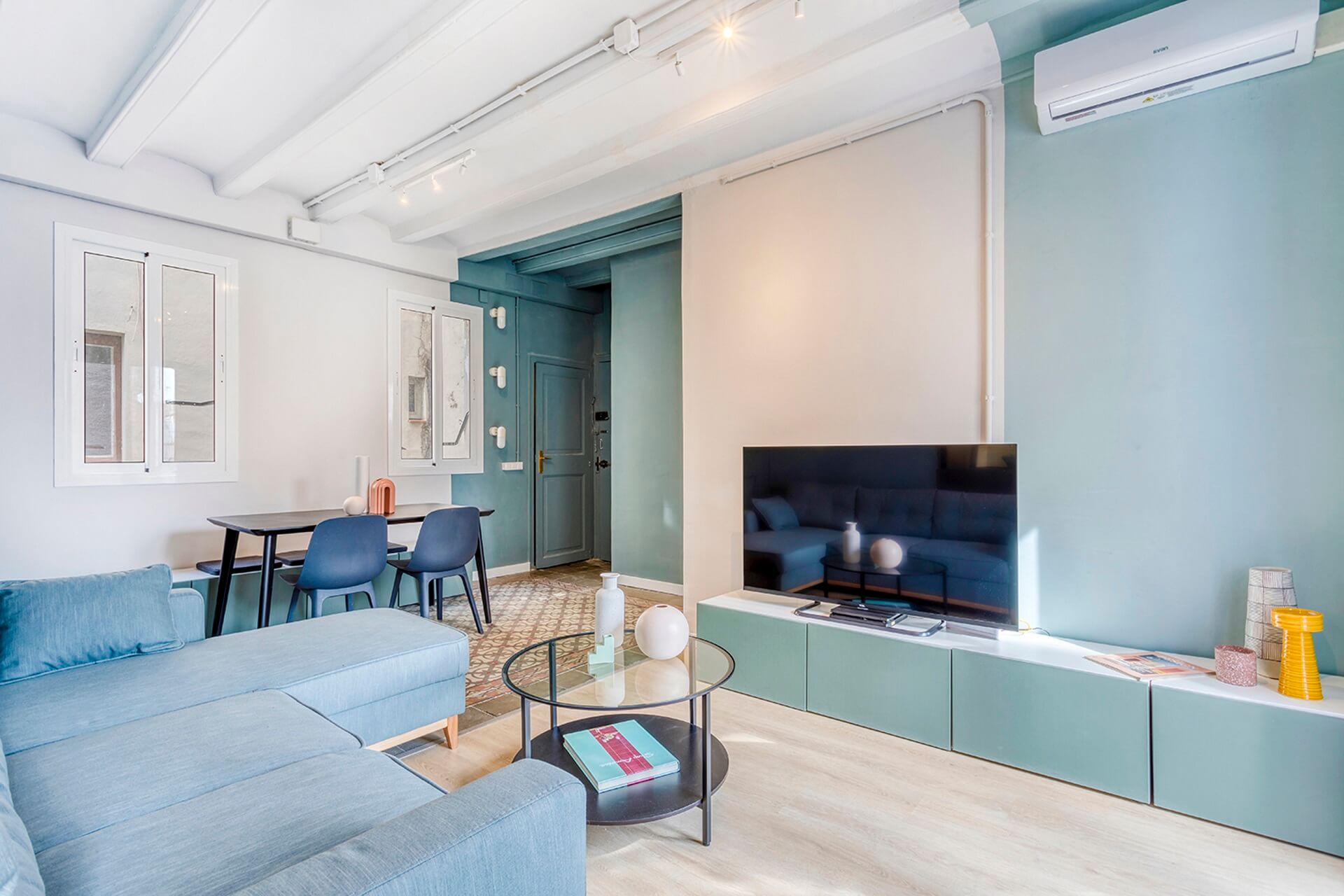 Small apartment interior design Barcelona