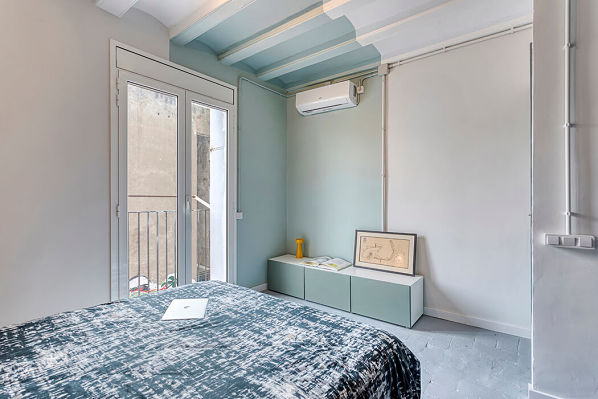 Small apartment interior design Barcelona